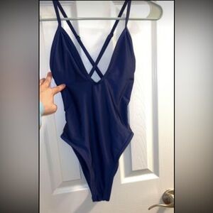 Brand new Hoaka. Size XS. Only worn to try on.